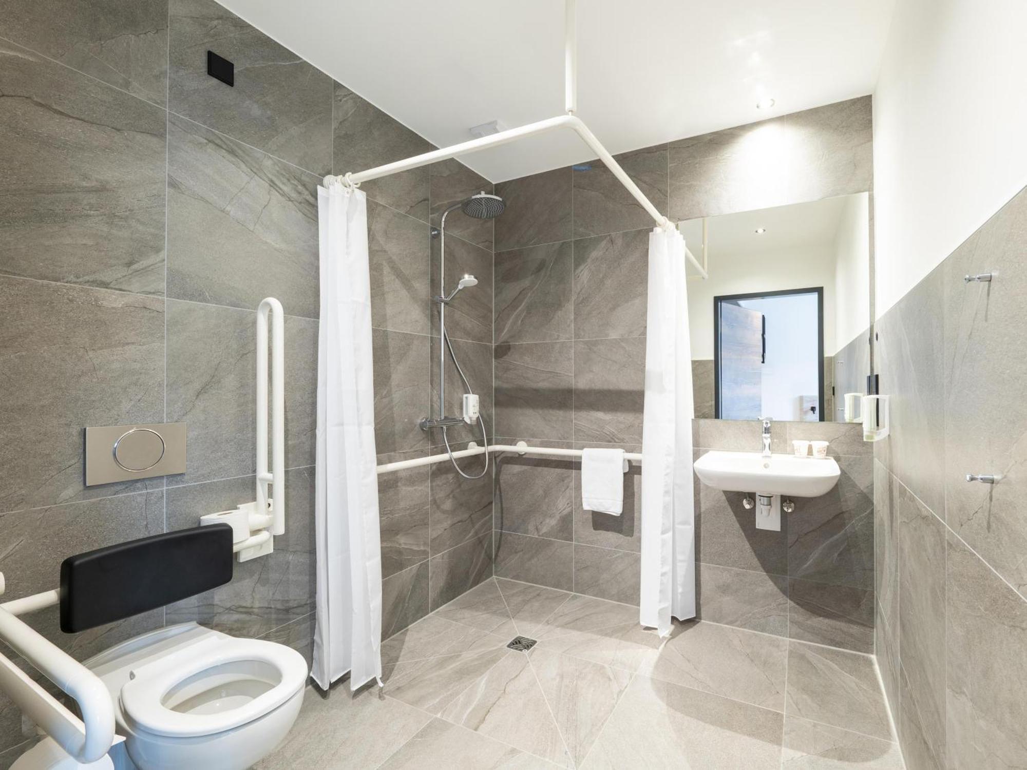 B&B Hotel Albstadt-Hbf Εξωτερικό φωτογραφία